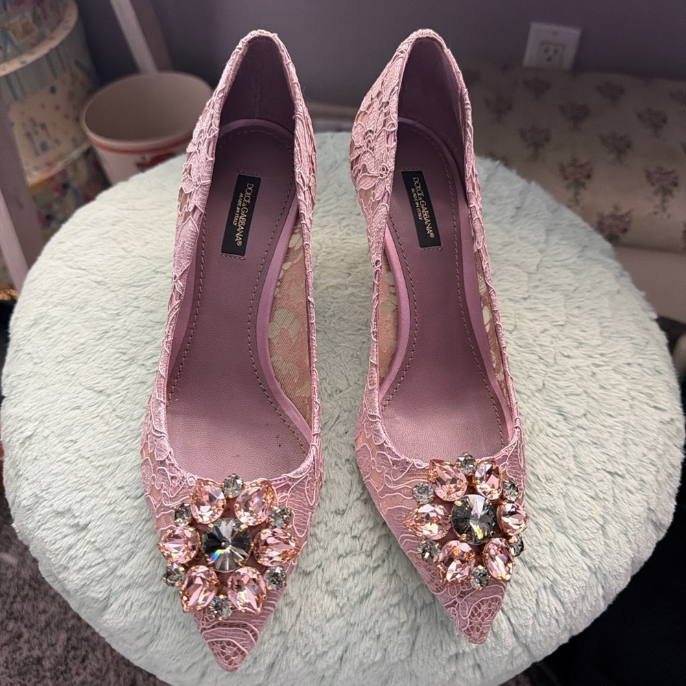 Dolce & Gabbana Pink Lace Pointed-Toe Heels with Crystal Brooch